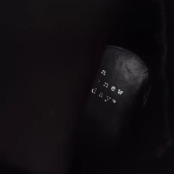 LK NEW a New Day Pippa Side Zip Ankle Stretch Block Heel Booties Sz 8 - Picture 5 of 6